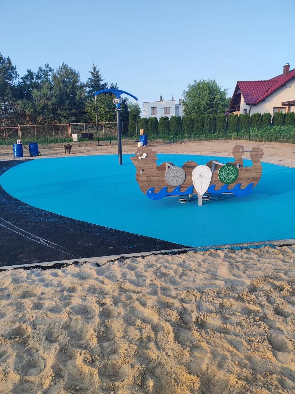 Plac zabaw w Sulnówku, zdjęcie 1